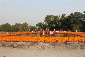 Lucknow – Shravasti (170 Km / 4 Hrs)– Lumbini (190 Km / 5 Hrs)