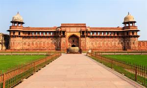 Delhi to Agra – 240 KM / Agra to Lucknow – 335 KM 