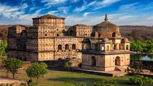 Khajuraho-Orchha(172 Km/3 Hrs)- Jhansi(18 Km/40 Min) -Agra (Jhansi to Agra By Train)